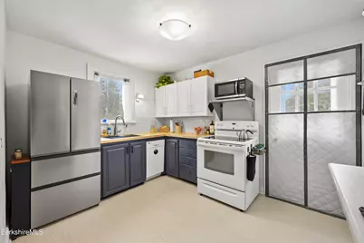 8 Lukeman Ln, Stockbridge, MA 01262 - Photo 8