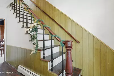 9 Lincoln St, Pittsfield, MA 01201 - Photo 24