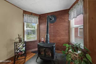 47 Onota St, Pittsfield, MA 01201 - Photo 24