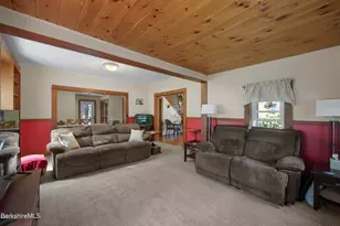 47 Onota St, Pittsfield, MA 01201 - Photo 14