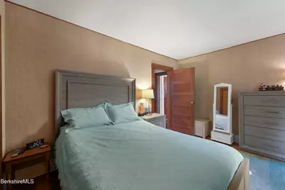 47 Onota St, Pittsfield, MA 01201 - Photo 30