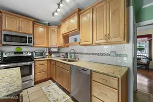 47 Onota St, Pittsfield, MA 01201 - Photo 20