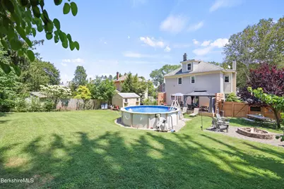 47 Onota St, Pittsfield, MA 01201 - Photo 54