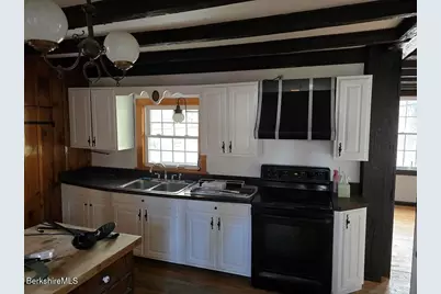 18 W Mountain Rd, Cheshire, MA 01225 - Photo 6