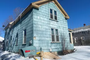 728 W Housatonic St, Pittsfield, MA 01201 - Photo 1