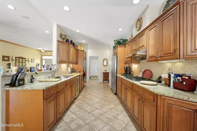 581 Red Barn Rd, Dalton, MA 01226 - Photo 28