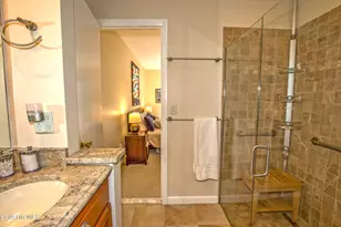 17 Fieldstone Dr, Pittsfield, MA 01201 - Photo 8