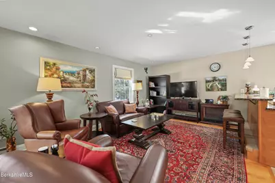 106 Nancy Ave, Pittsfield, MA 01201 - Photo 6