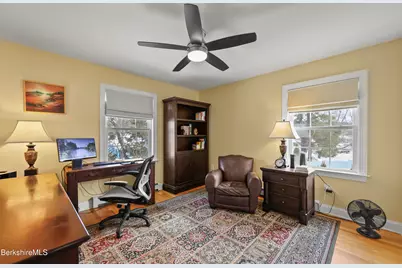 106 Nancy Ave, Pittsfield, MA 01201 - Photo 38