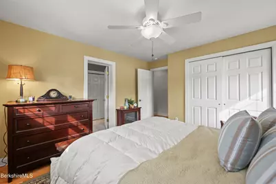 106 Nancy Ave, Pittsfield, MA 01201 - Photo 34