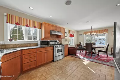 106 Nancy Ave, Pittsfield, MA 01201 - Photo 14