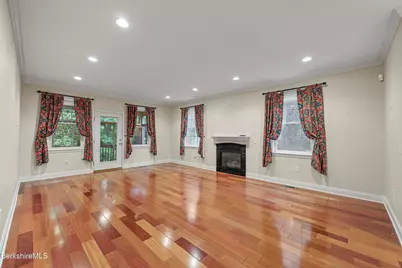 2 Amy Ct #2, Pittsfield, MA 01201 - Photo 16