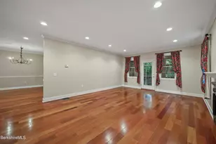 2 Amy Ct, Pittsfield, MA 01201 - Photo 16