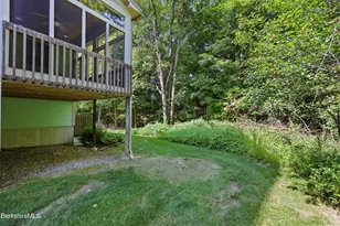 2 Amy Ct, Pittsfield, MA 01201 - Photo 4