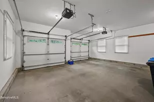 2 Amy Ct, Pittsfield, MA 01201 - Photo 50
