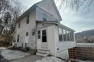 23 Harris St, North Adams, MA 01247 - Photo 4