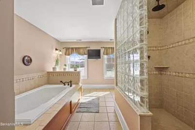 500 Williams St, Pittsfield, MA 01201 - Photo 68