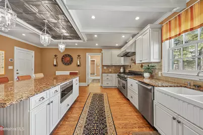 500 Williams St, Pittsfield, MA 01201 - Photo 16