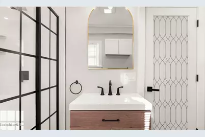 44 Strong Ave, Pittsfield, MA 01201 - Photo 14