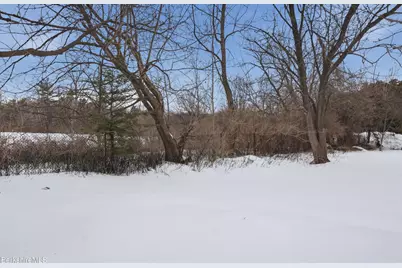 22 S Atlantic Ave, Pittsfield, MA 01201 - Photo 32