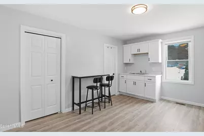 22 S Atlantic Ave, Pittsfield, MA 01201 - Photo 10