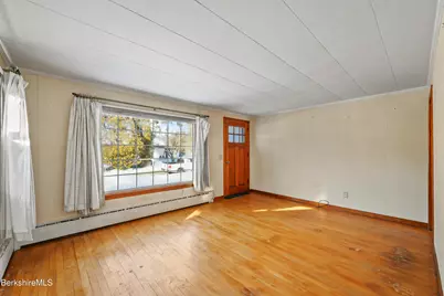 34 Anthony St, Adams, MA 01220 - Photo 12