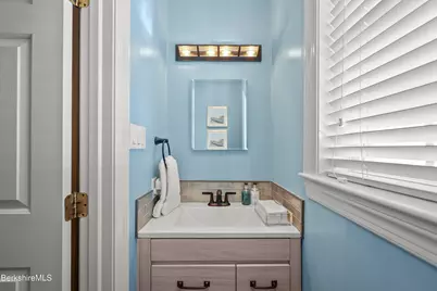 130 E Dugway Rd, Lenox, MA 01240 - Photo 28