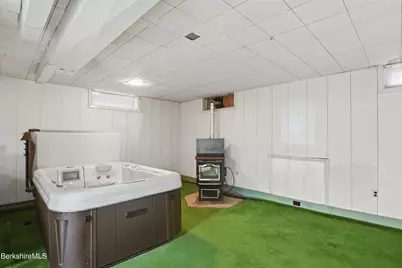 57 Donna Ave, Pittsfield, MA 01201 - Photo 32