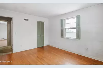 57 Donna Ave, Pittsfield, MA 01201 - Photo 20