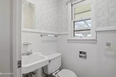 57 Donna Ave, Pittsfield, MA 01201 - Photo 28