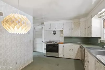 57 Donna Ave, Pittsfield, MA 01201 - Photo 6