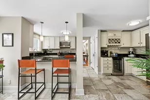 221 Holmes Rd, Pittsfield, MA 01201 - Photo 2