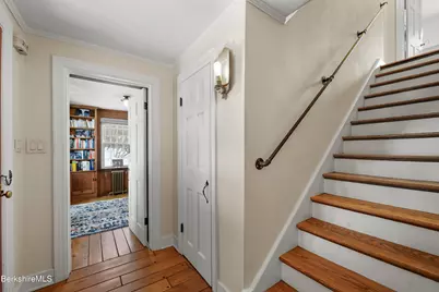 221 Holmes Rd, Pittsfield, MA 01201 - Photo 18