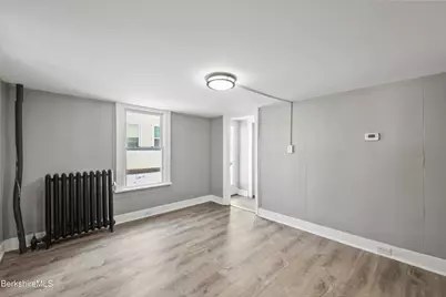 139 2nd St, Pittsfield, MA 01201 - Photo 6