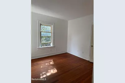 195 Francis Ave, Pittsfield, MA 01201 - Photo 12