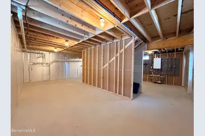 40 E Hoosac St, Adams, MA 01220 - Photo 16