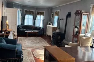 11 Melrose St, Adams, MA 01220 - Photo 4