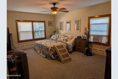 5 McKinley St, Adams, MA 01220 - Photo 12