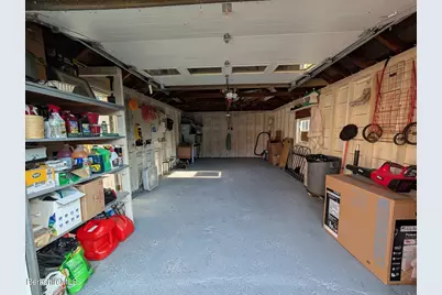 5 McKinley St, Adams, MA 01220 - Photo 36