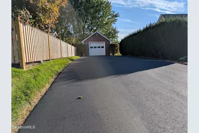 5 McKinley St, Adams, MA 01220 - Photo 32