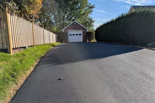 5 McKinley St, Adams, MA 01220 - Photo 32