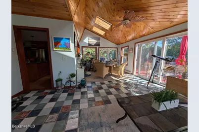 5 McKinley St, Adams, MA 01220 - Photo 8