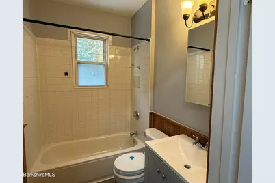 124 Appleton Ave #1, Pittsfield, MA 01201 - Photo 8