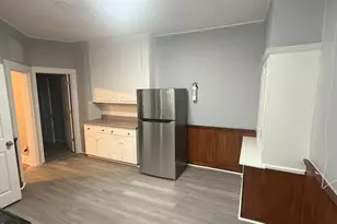 124 Appleton Ave, Pittsfield, MA 01201 - Photo 4