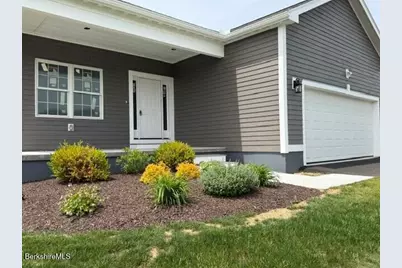15 Cherry Hill Dr, Pittsfield, MA 01201 - Photo 2