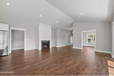 15 Cherry Hill Dr, Pittsfield, MA 01201 - Photo 12