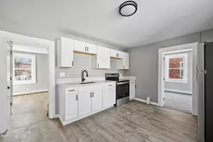 12 Monteleone Pl, Pittsfield, MA 01201 - Photo 6