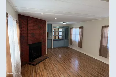 30 Lakewood Dr, Pittsfield, MA 01201 - Photo 2