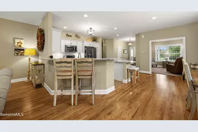 14 Sunrise Cir, Pittsfield, MA 01201 - Photo 16