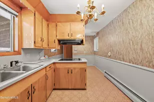 89 Delancy Ave, Pittsfield, MA 01201 - Photo 12